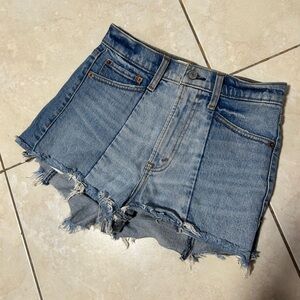 ABERCROMBIE & FITCH High Rise Mom Shorts